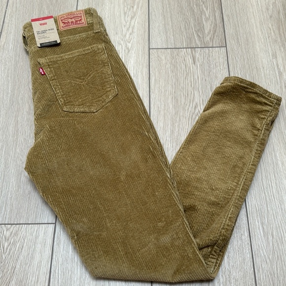 NWT Levi’s 721 High Rise Skinny Corduroy Pants - Picture 1 of 8